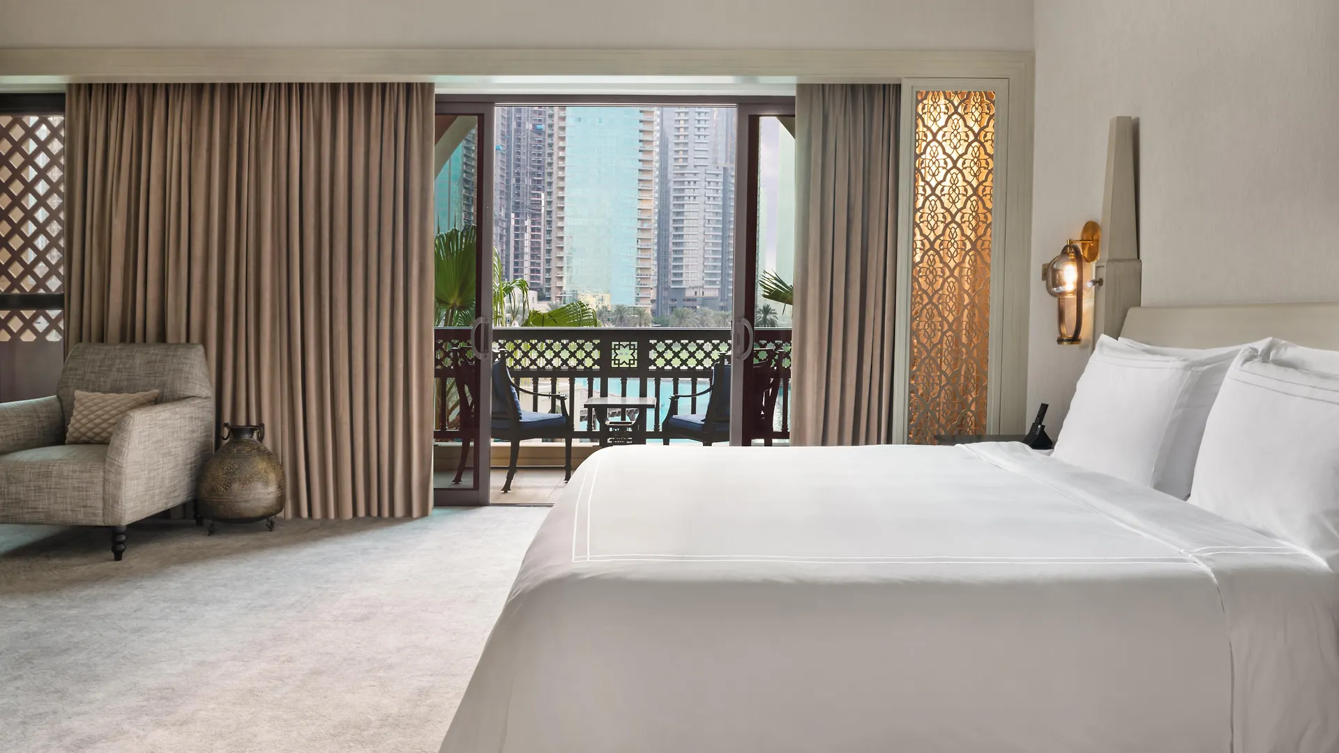Palace Downtown Dubai Hotel