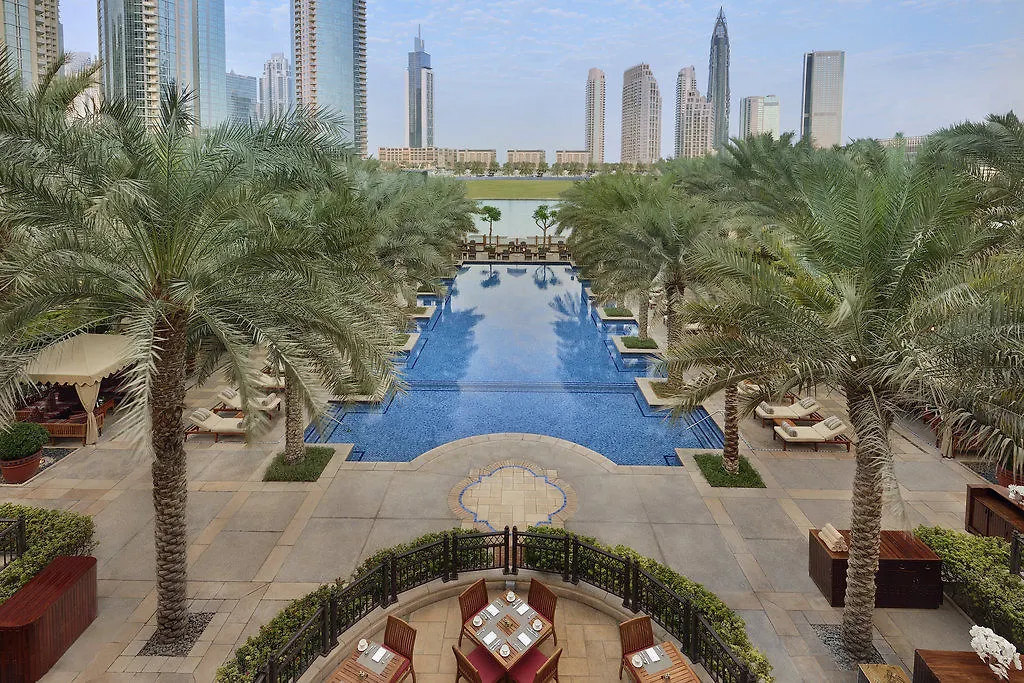 Palace Downtown Dubai 5*,