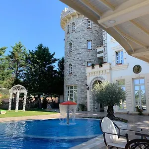 Castle Konti 4* Vasqarr